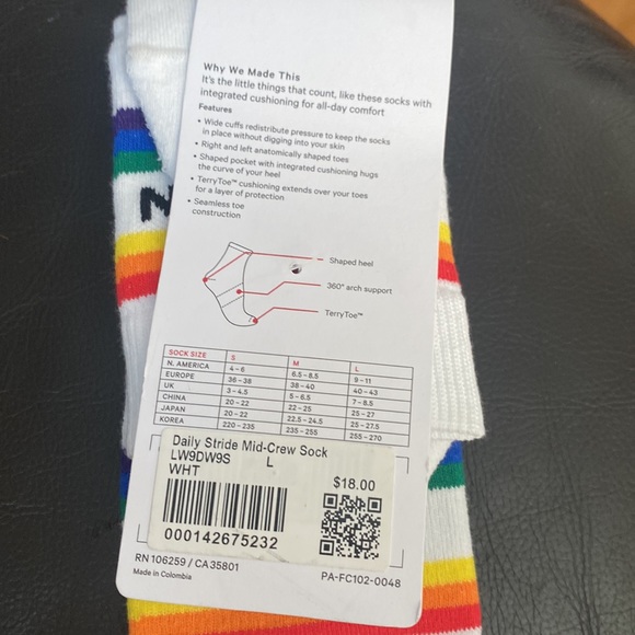 Bundle of exercise socks - Picture 2 of 4